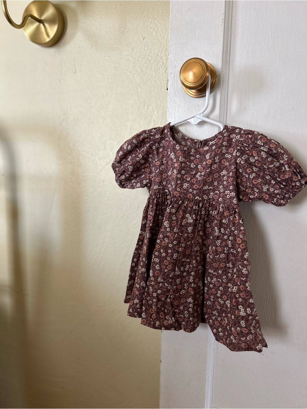 Rylee + Cru Mauve Floral Puff-Sleeve Dress